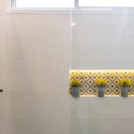 Acogedora Casa Junto Al Mar ,cerca Del Centro Urbano Apartment Malaga